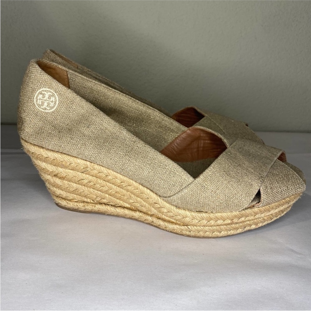 Tory Burch Filipa Espadrille
Wedge Tan Heel Womens Size
7.5 Made In Spain - Picture 6 of 7